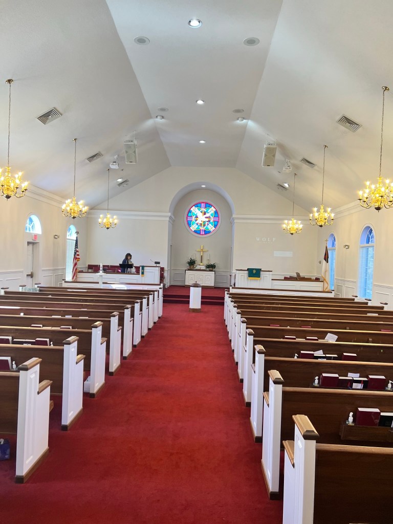 Loretto UMC sanctuary